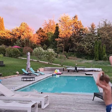 Chalet Bois Cosy Avec Piscine Aix Nature Aix-en-Provence Exterior photo